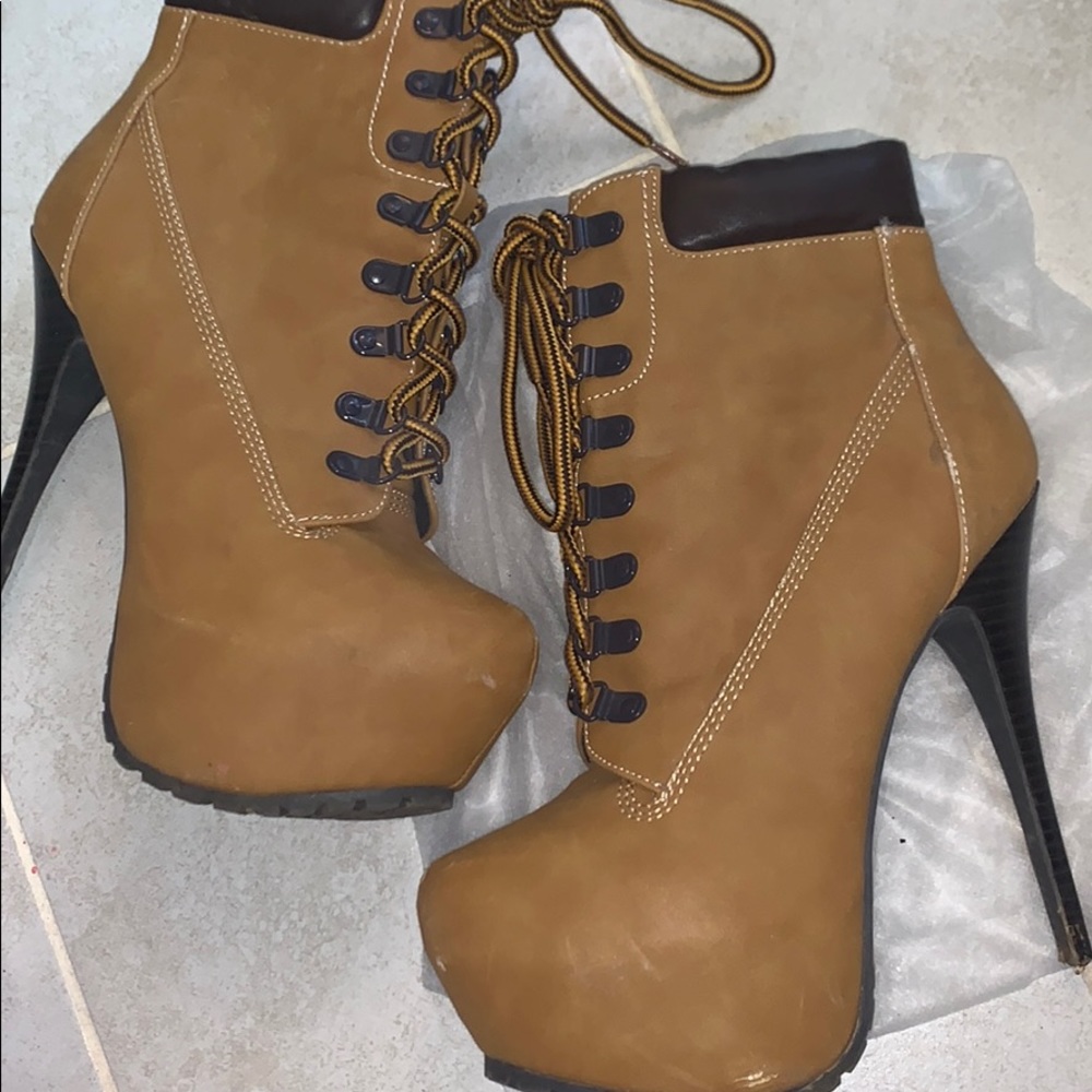 Sexy very high work boots style heels⭐️